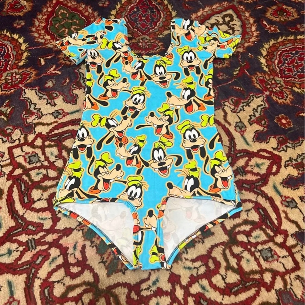 COPY - Wild rich kids womens body suit size 2 XS
